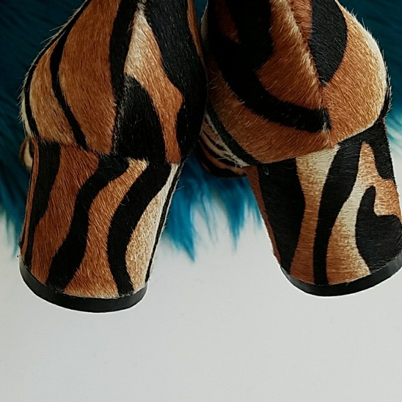 Nine West Cow Leather Tiger Pumps Size 6 - Picture 5 of 7